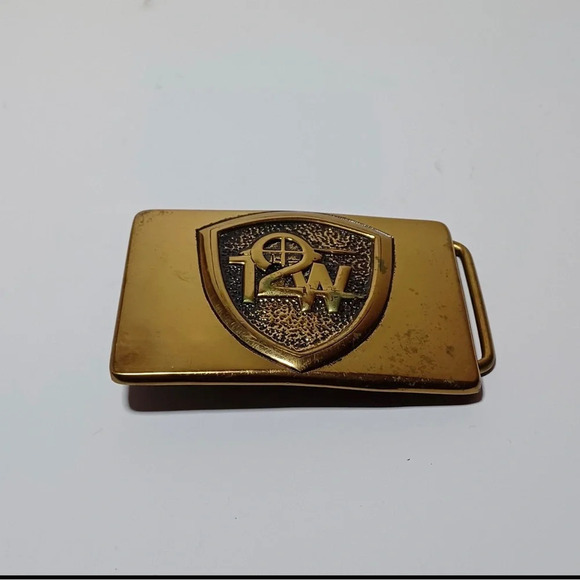 T2W Solid Brass Vintage Belt Buckle 1981 USA Helicopter Missles Military Logo - Picture 1 of 6